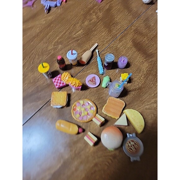 Barbie Fashion Dolls Mix Match Fast food Lot drinks burgers pizza etc.. - Picture 8 of 8